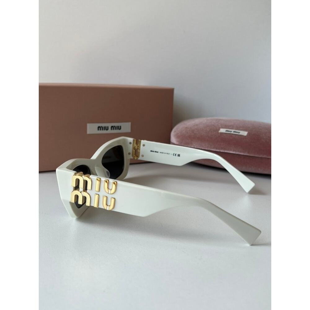 NEW Miu Miu MU09WS White Cat Eye Sunglasses - Picture 5 of 8